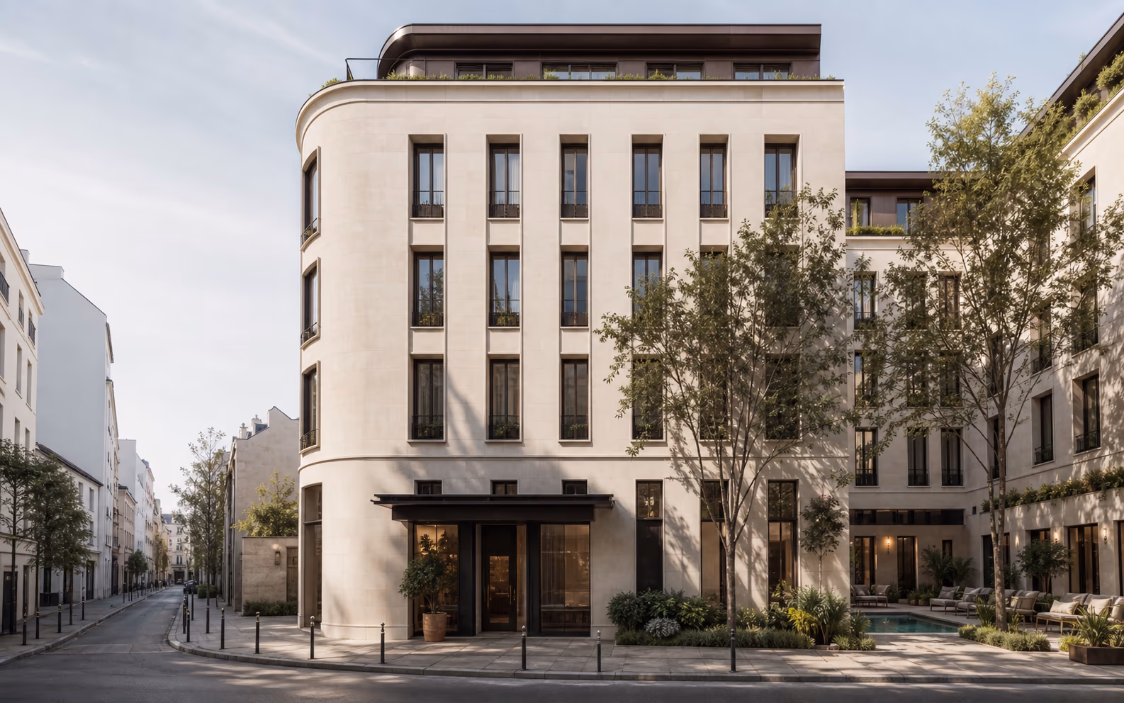 Фасад вымышленного городского отеля SOLENNE HOUSE